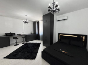 Ultimate black luxury